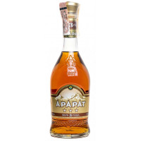 Коньяк Арарат 3 звезды 0.5л